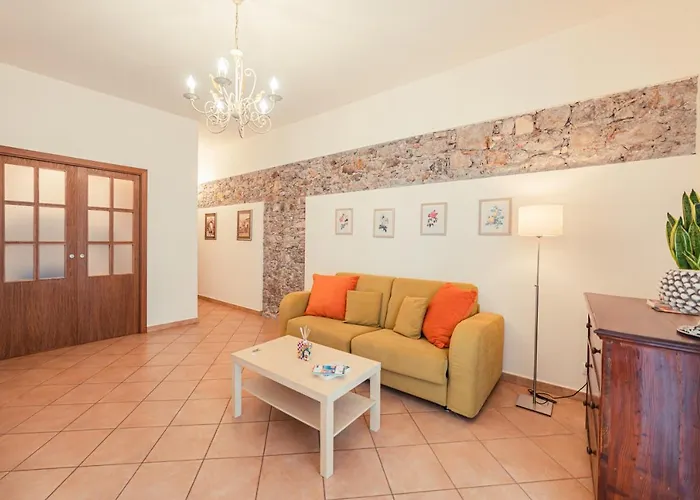 Taoapartments - Casa Antonella * Таормина